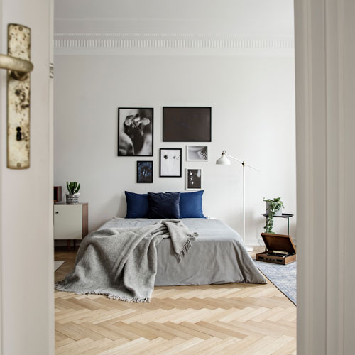 Bedroom Vinyl Flooring | Direct Carpet Unlimited